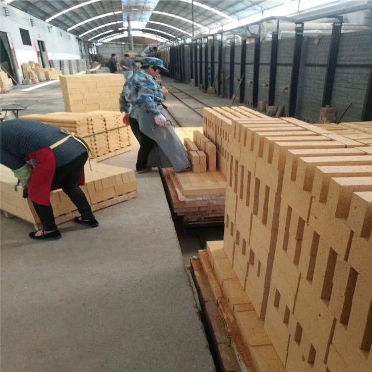 硅鋁系耐火材料的化學、礦物組成